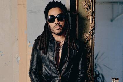 Lenny Kravitz se mostró vendiendo hamburguesas en México (Foto X @LennyKravitz)