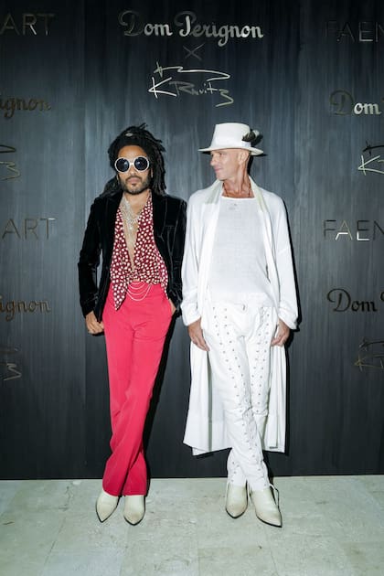 Lenny Kravitz y el dueño de casa
