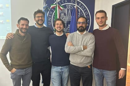 Leo hizo una maestría en la sede de Buenos Aires de la Universidad de Bologna.