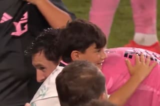 La carcajada de Messi por el gesto impensado de su hijo más chiquito en pleno abrazo de campeón