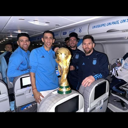 Leo Messi compartió postales de los festejos tras ganar la Copa del Mundo