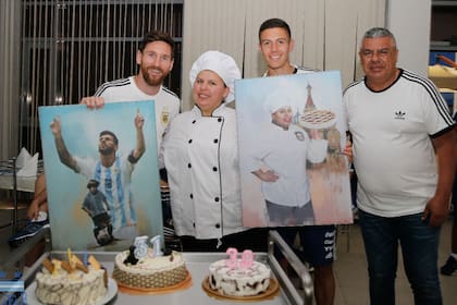 Messi compartió su cumpleaños con dos personas más, pero sin el cocinero