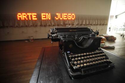 Leo Nuñez se inspiró en "Funes el memorioso", cuento de Jorge Luis Borges, para realizar la instalación Lo recuerdo