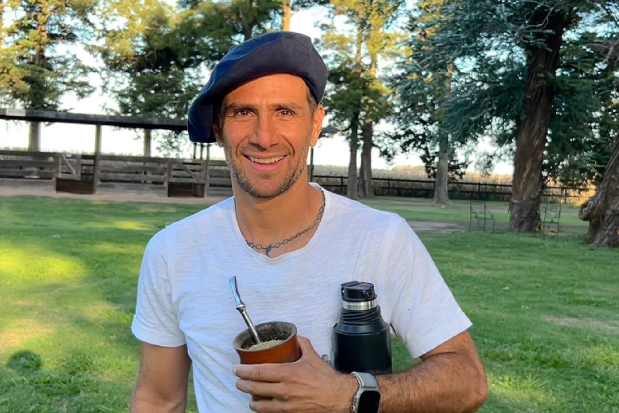 Leo Ponzio en su campo de Las Rosas, Santa Fe, durante la cosecha en vivo