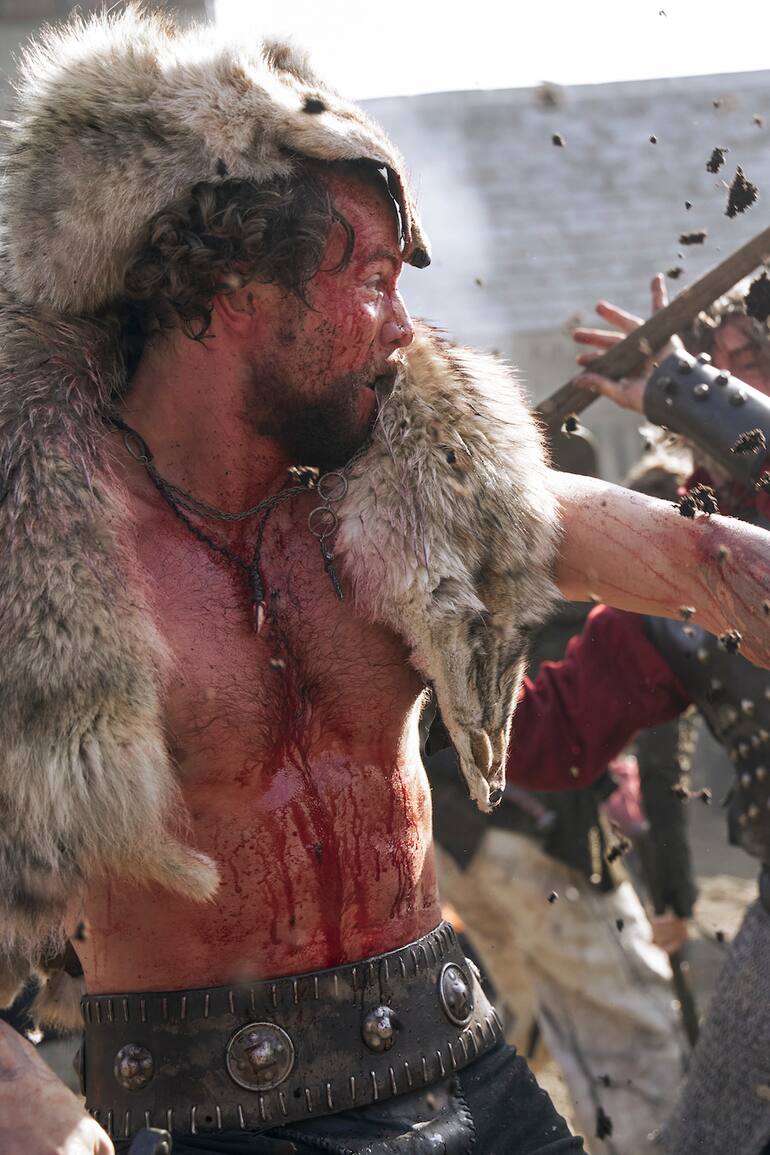 Leo Suter como Harald. Cr. Bernard Walsh/Netflix © 2021
