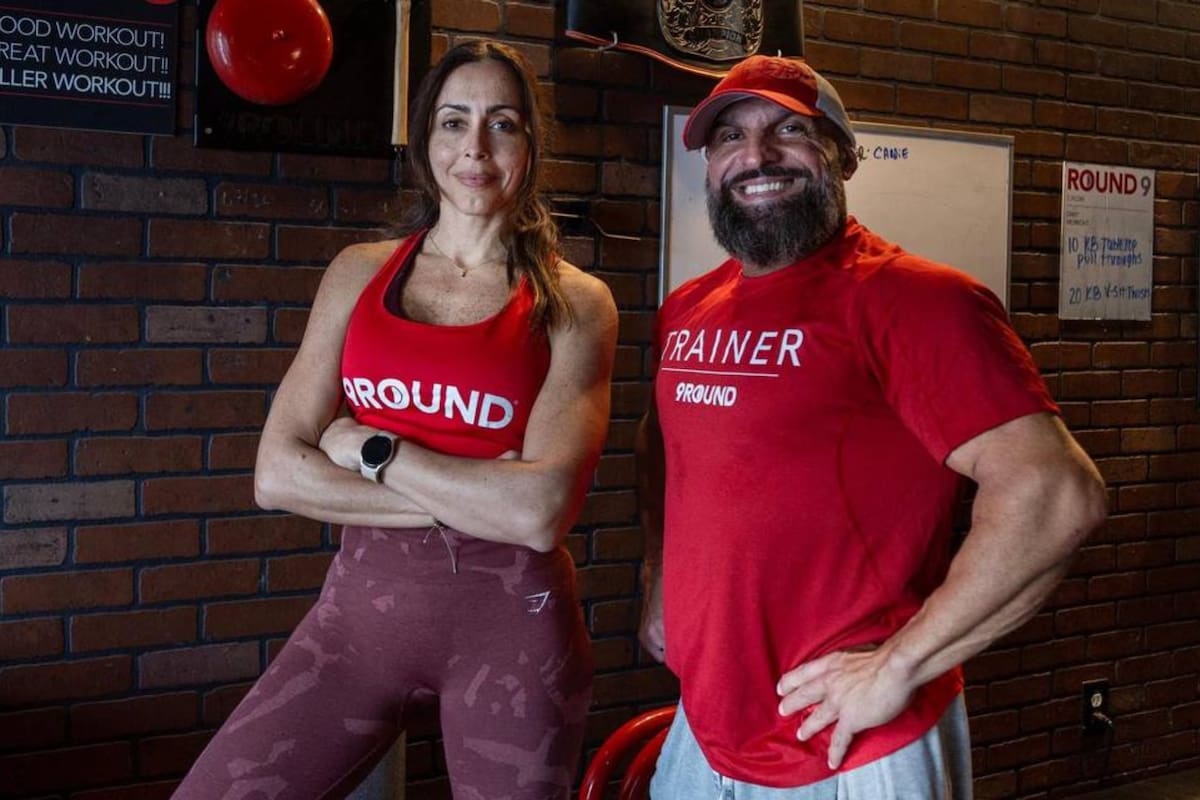 Leo y Julia llegaron a Miami hace diez años con el sueño de abrir un gimnasio de kickboxing en el sur de la ciudad, pero la revocación del TPS para venezolanos pone en duda sus aspiraciones