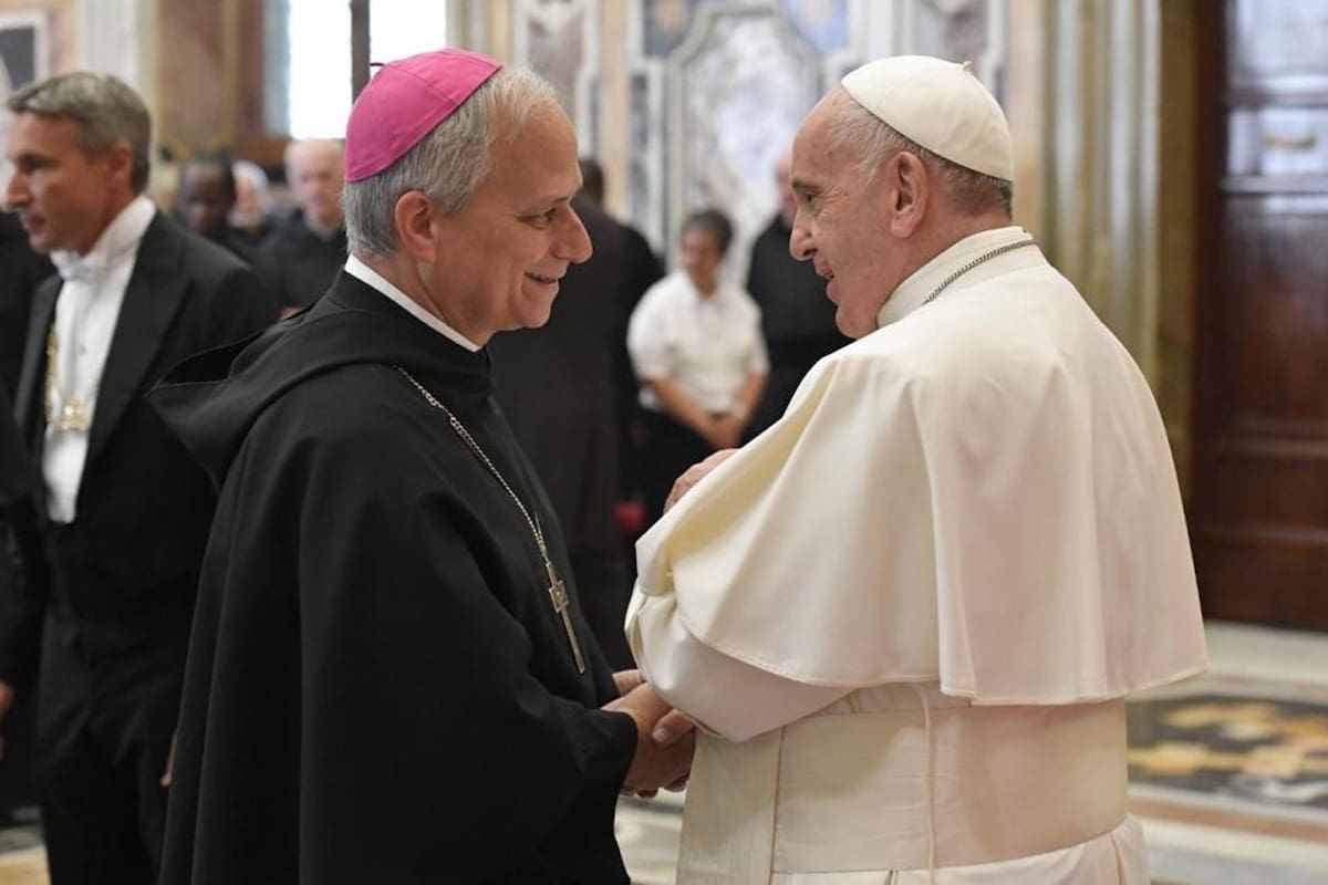 León XIV y el papa Francisco