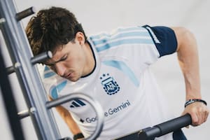 Lágrimas, abrazo con Scaloni y regreso anticipado a Buenos Aires