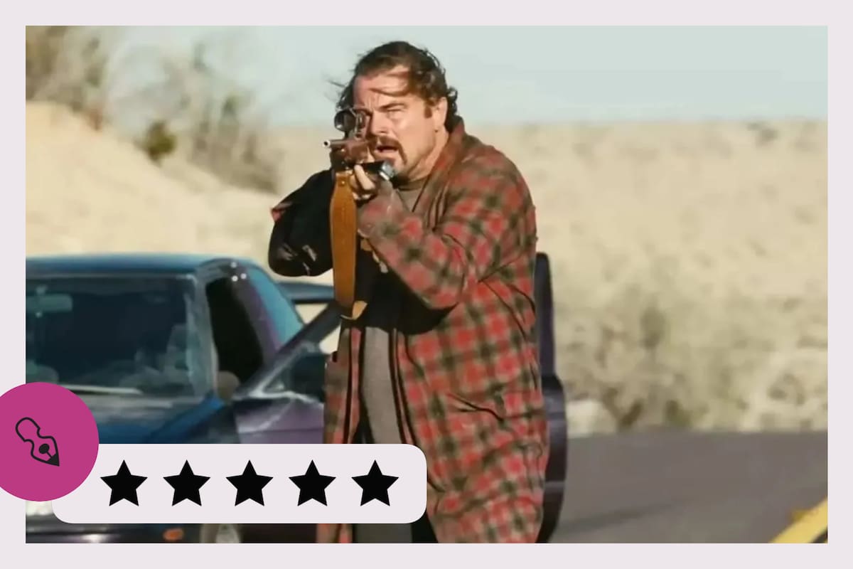 Leonardo Di Caprio como Pat Ghetto, en Una batalla tras otra, la película de Paul Thomas Anderson