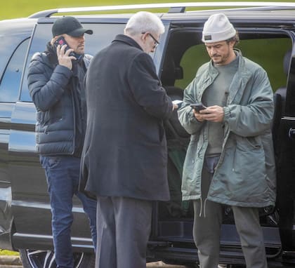 Leonardo DiCaprio y Orlando Bloom listos para salir de safari