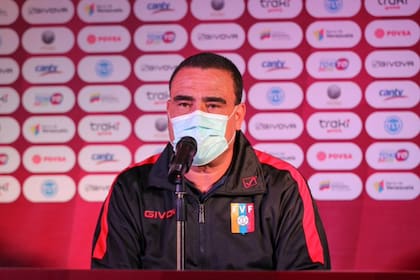 Leonardo González, el entrenador designado de emergencia en Venezuela para esta triple ventana de la eliminatoria.