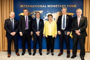 Leonardo Madcur, José Luis Daza, Luis Caputo, Kristalina Georgieva, Santiago Bausili y Vladimir Werning