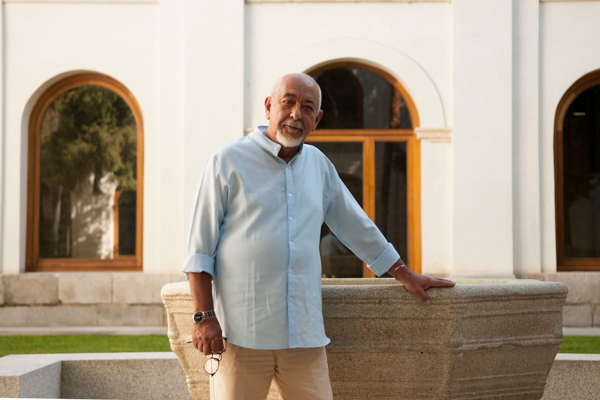 Leonardo Padura participará de un conversatorio en la Feria del Libro