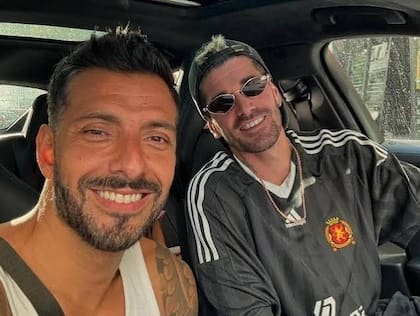 Leonardo Scaturice con Rodrigo De Paul