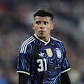 Cómo protegen la selección y Boca a Leonel Flores, la joya que superó récords de Messi y Maradona