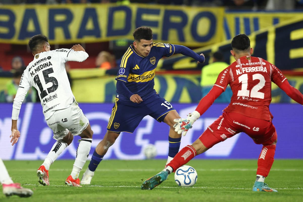 Leonel Flores fue la figura de Boca en la ida ante Recoleta y sería titular en la vuelta de este martes