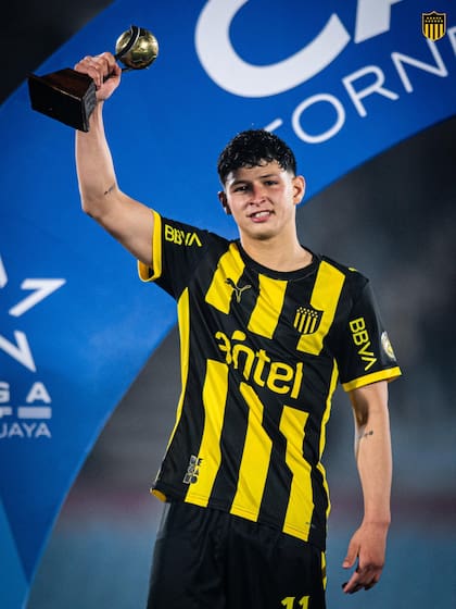 Leonel Jaime, elegido el MVP de la final del torneo Intermedio ganada por Peñarol
