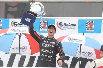 Leonel Pernía, campeón del Turismo Nacional
