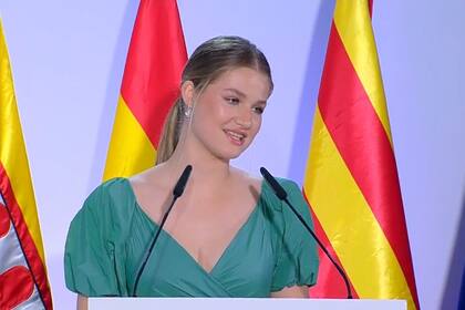 Leonor de Borbón da un discurso en el evento de los premios Princesa de Girona