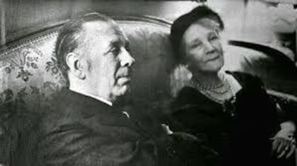 Leonor quería que Borges se casara con una mujer que lo cuidara como ella lo había hecho hasta entonces