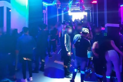 Les labraron actas a los 210 invitados que estaban en el boliche