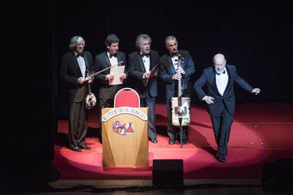 Les Luthiers, durante la presentación del espectáculo Gran Reserva, en Rosario