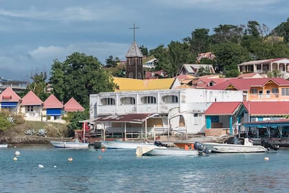 Les Saintes fue ocupada por colonos franceses en el siglo XVII