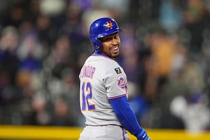 Lesionado, Lindor batea como emergente en la 9na y pega doble de 2 carreras; Mets vencen a Rockies
