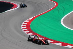 El piloto argentino está en la zona de puntos y Hamilton marcha a un ritmo impresionante con Ferrari