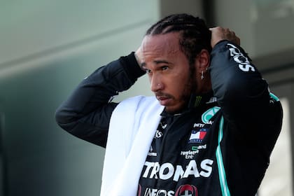 Lewis Hamilton ganaba con comodidad el Gran Premio de Monza, pero un error derrumbó la tarea del británico y de la escudería Mercedes