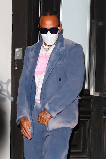 Lewis Hamilton mostró sus nuevos tatuajes
Foto: BlayzenPhotos/Backgrid