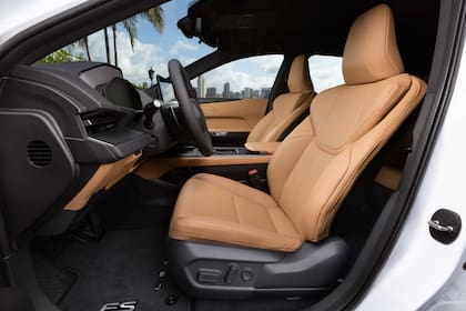 Lexus ES 350h Luxury (HEV)