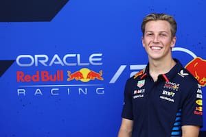 Liam Lawson acumula una experiencia de once grandes premios en la Fórmula 1; en 2025 será poo primera vez piloto titular y el compañero del tetracampeón Max Verstappen en Red Bull Racing
