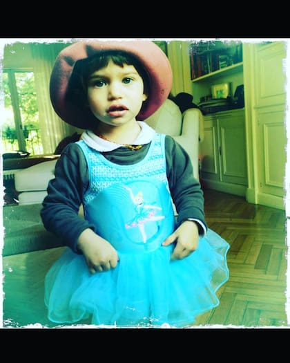 Libertad es la hija menor de Dolores Fonzi y Gael García Bernal
