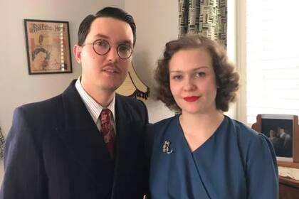 Liberty Avery y Greg Kirby dicen que su amor por los años 40 ha crecido a lo largo de su relación