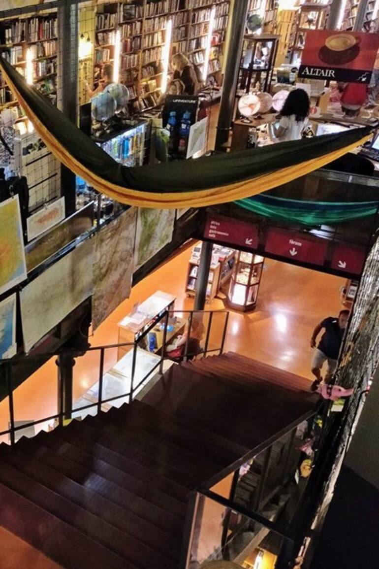 Librería Altair, especializada en literatura de viajes, en Barcelona