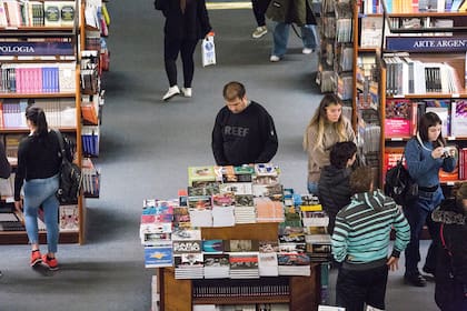 En 2023, cayó la producción de libros en el país