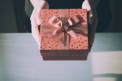 Libros personalizados, flores o kits para disfrutar son algunas de las opciones que acercan los beneficios de Club.