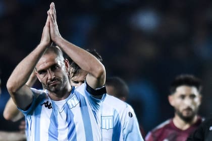 Licha López le pide disculpas al hincha de Racing tras la goleada sufrida ante River