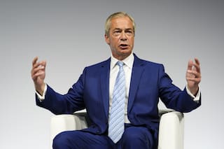 Líder de partido británico antiinmigración enfrenta preguntas por regalos financieros