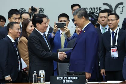 Líderes de APEC inician cumbre económica en Corea del Sur