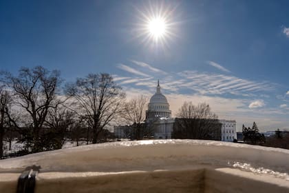 Líderes del Senado buscan salvar acuerdo bipartidista y evitar cierre parcial del gobierno