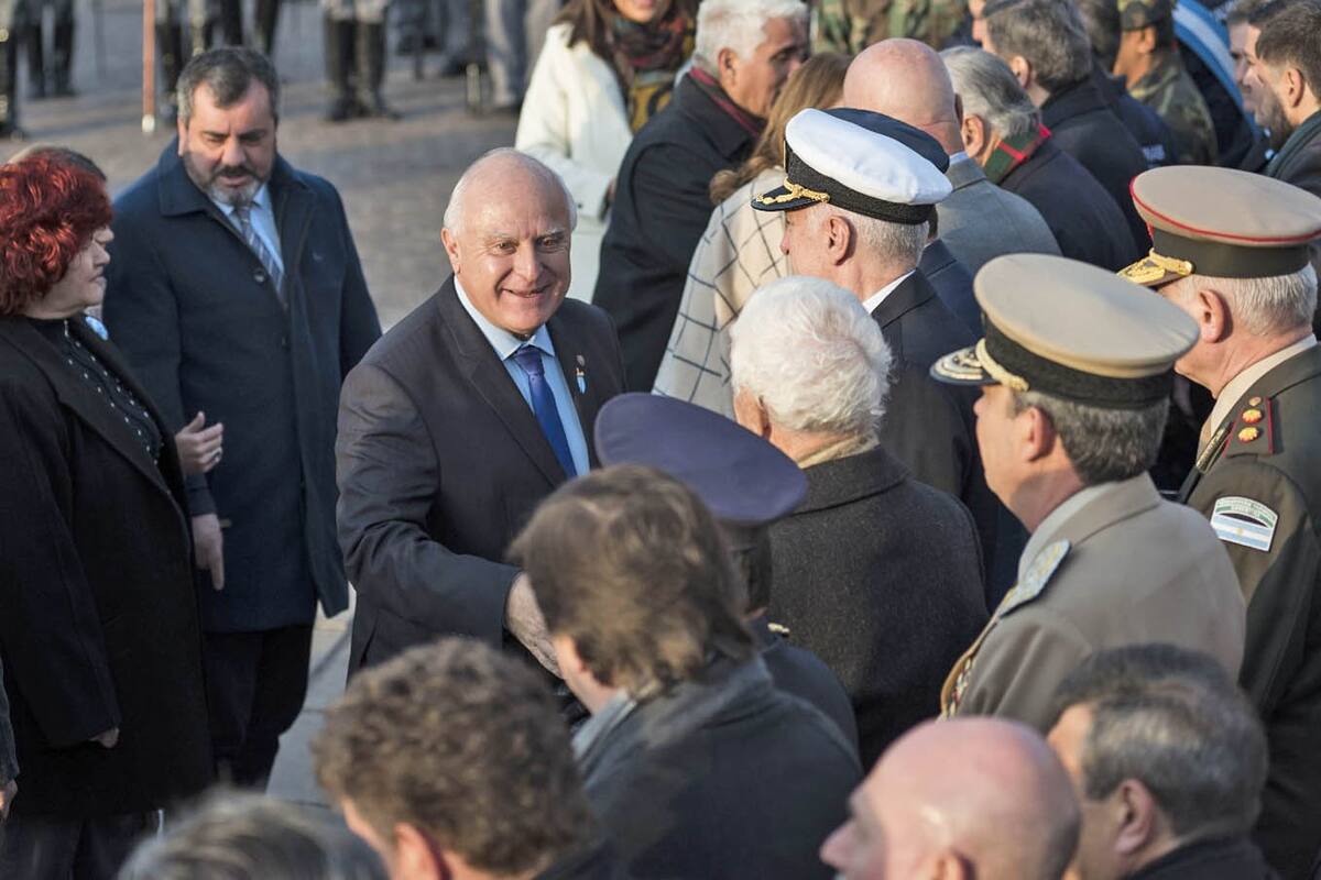 Lifschitz asistió al acto por el Día de la Bandera en Rosario
