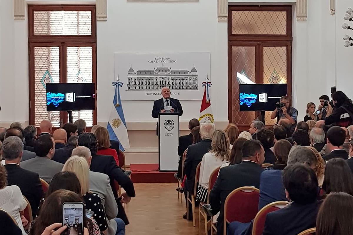 Lifschitz presentó esta mañana el proyecto de reforma de la Constitución de Santa Fe