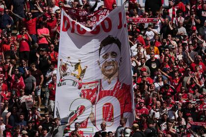 Liga Premier comienza con Liverpool defendiendo el título