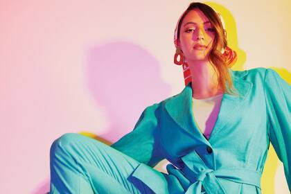 Lila, violeta, magenta, turquesa y verde oliva, entre los colores de esta temporada que suben la apuesta