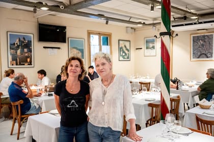 Lili y Sandra, hijas del fundador de Il Matterello, están hoy al frente del lugar