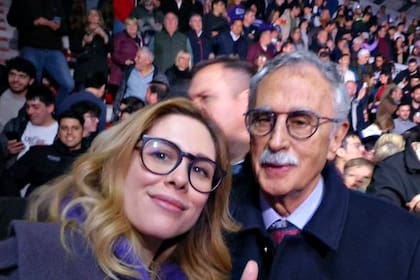 Lilia Lemoine junto al ministro Mario Lugones