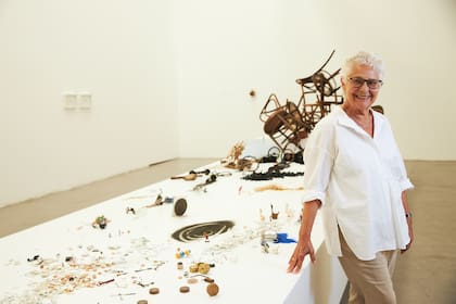 Liliana Porter inauguró "Cuentos Inconclusos" en la galería Ruth Benzacar