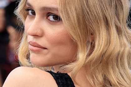 Lily-Rose Depp acaparó gran parte de las miradas en su paso por Cannes